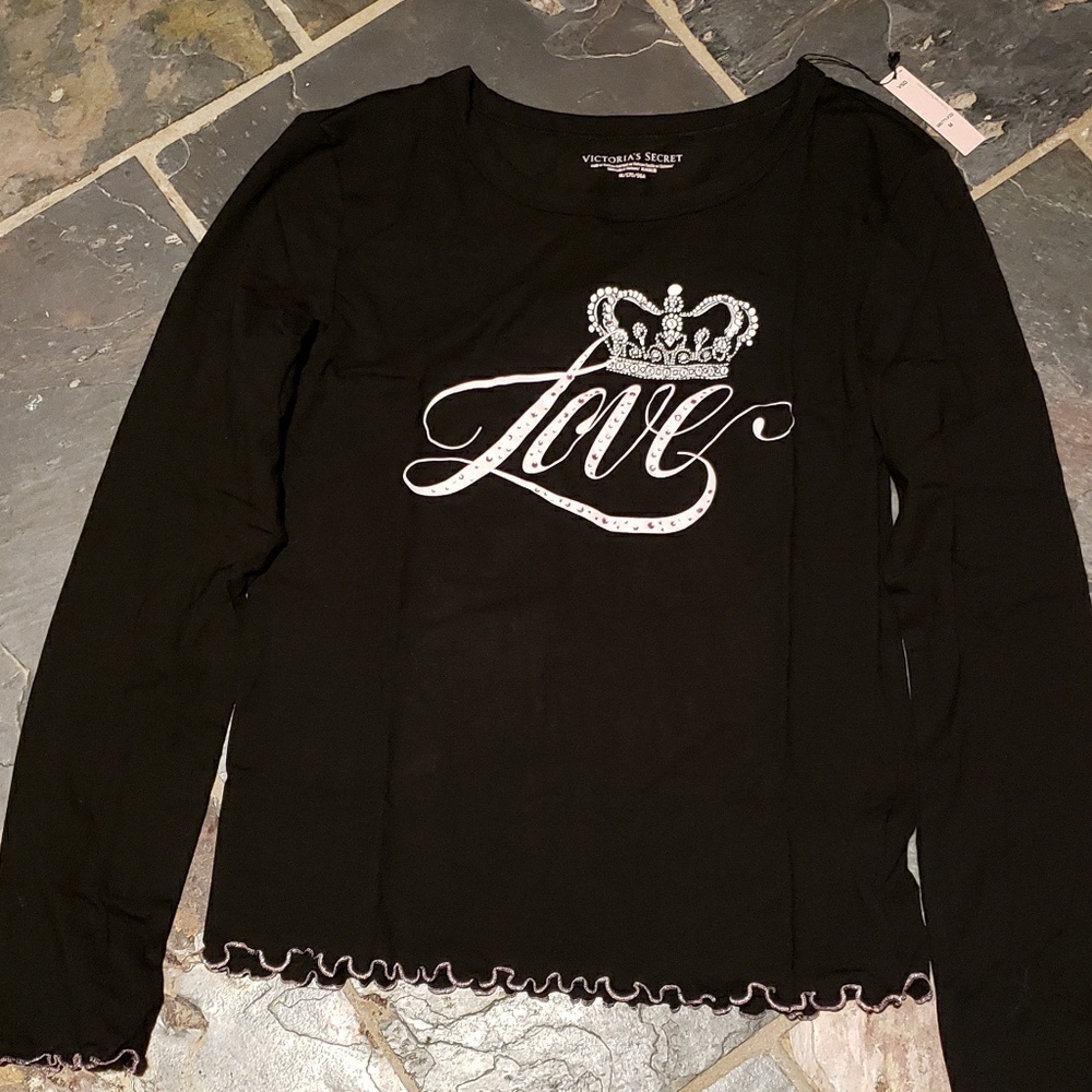 Victoria's secret long sleeve shirt says love - Picture 7 of 8